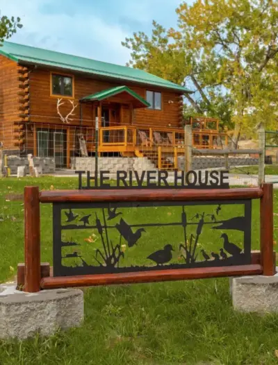 Exterior of the River House at River Rock Outfitters